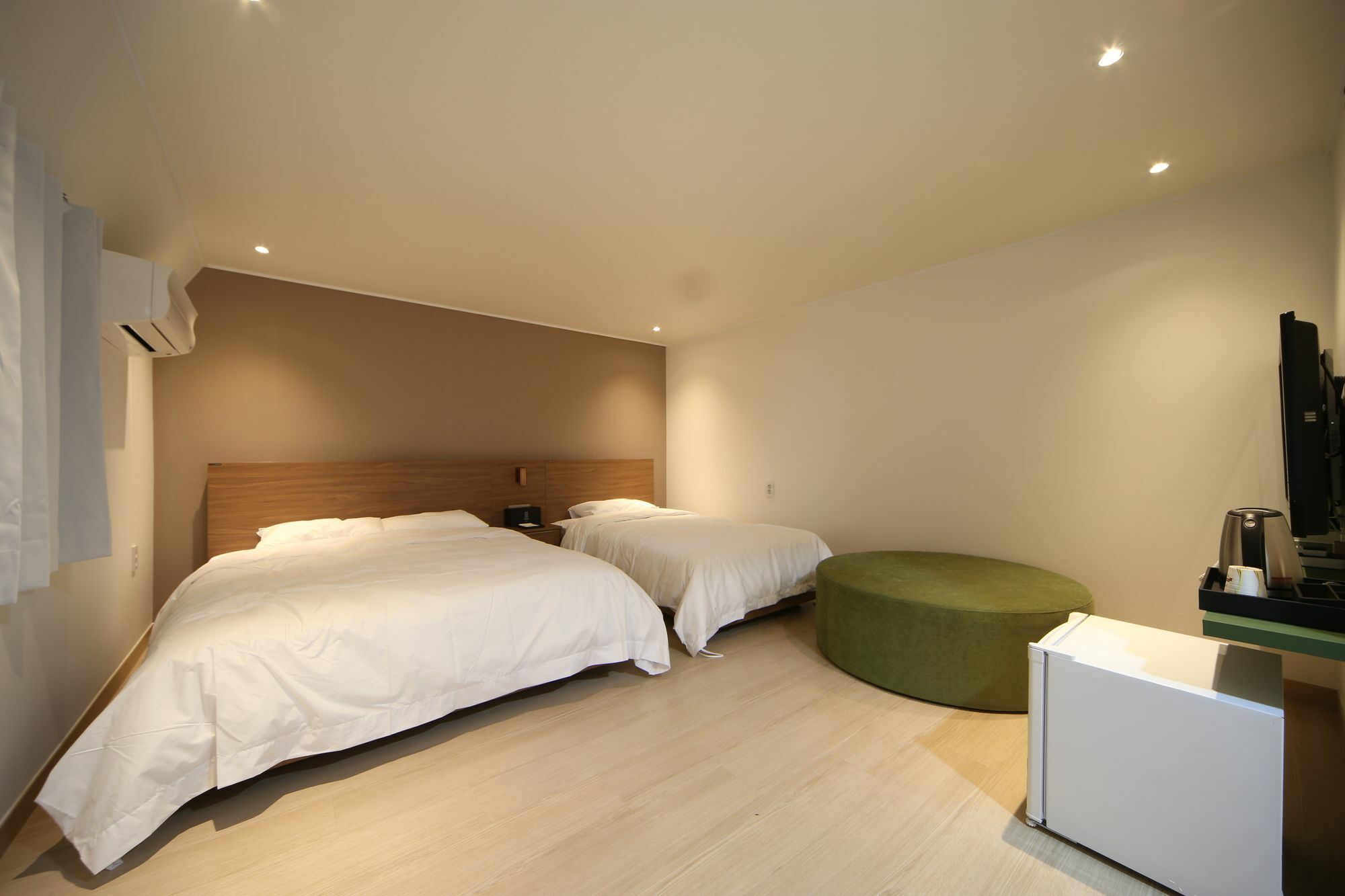 Soho Hotel Пусан Экстерьер фото